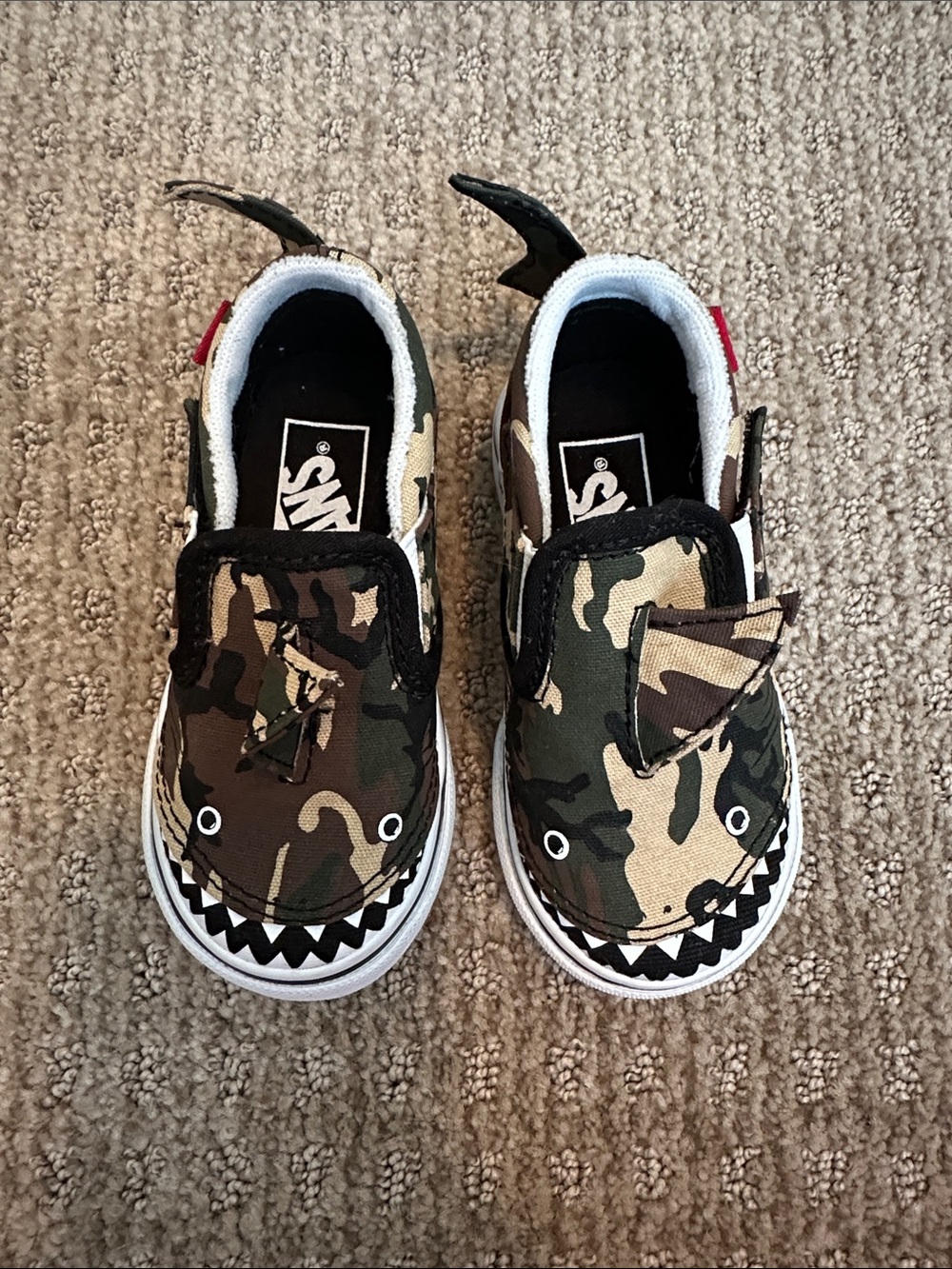 Vans Kids Camo Shark Slip-On Sneakers in Green and Brown